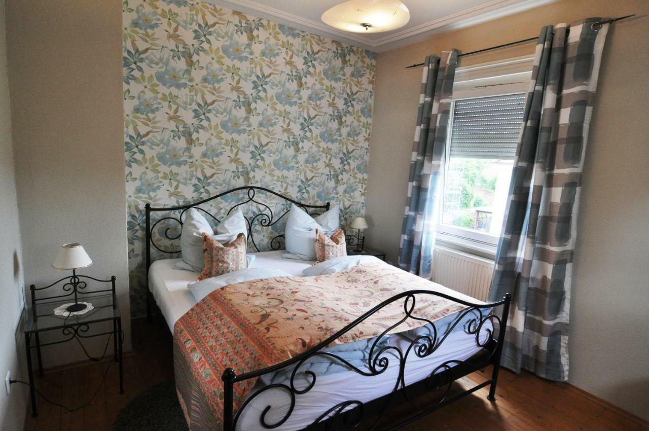 Villa Lamba Gastezimmer Lorch Kültér fotó