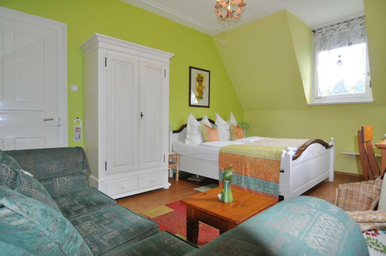 Villa Lamba Gastezimmer Lorch Kültér fotó