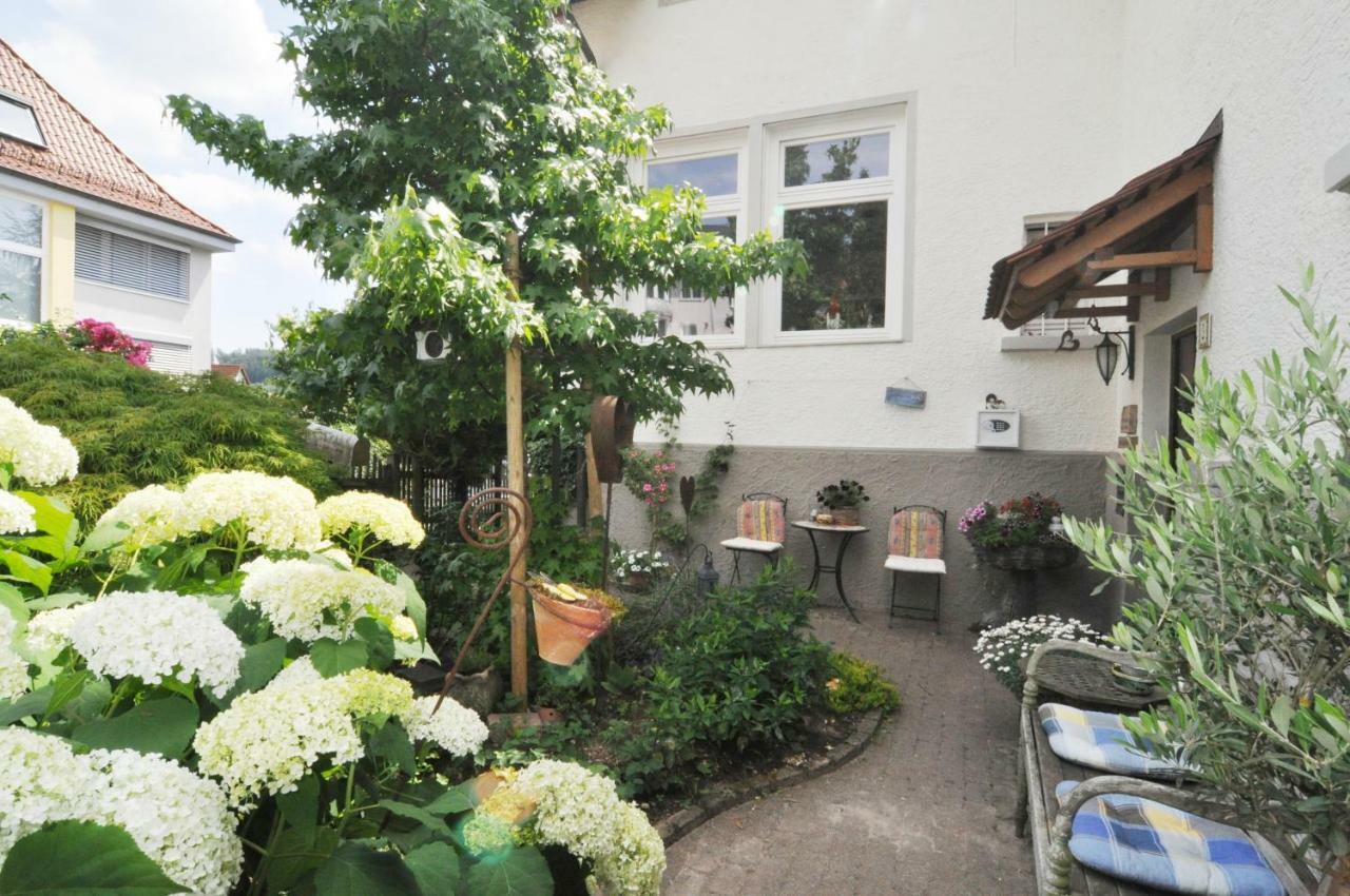 Villa Lamba Gastezimmer Lorch Kültér fotó